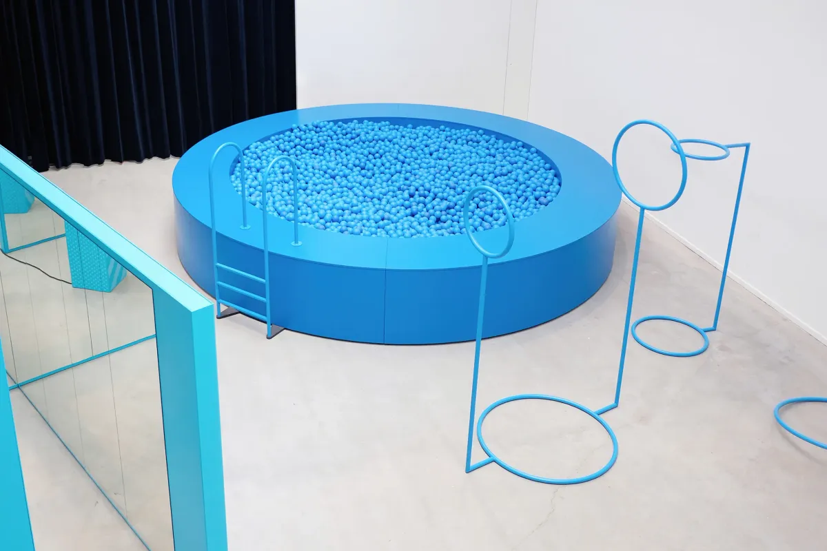 Adyen ball pit